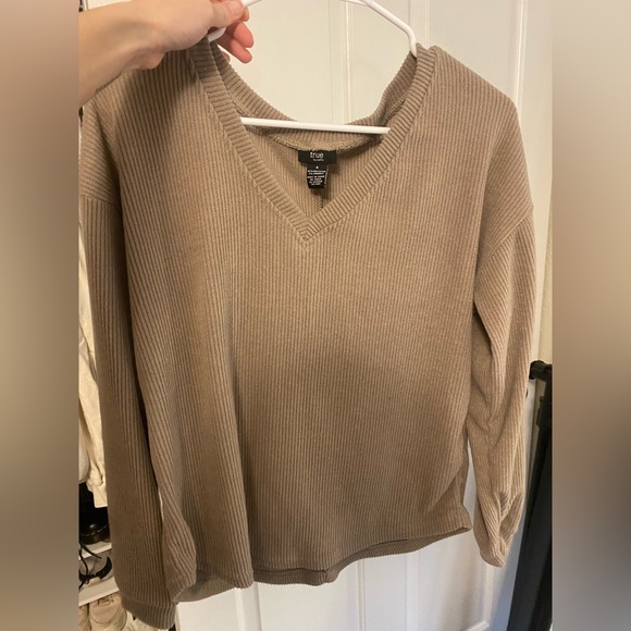 pj set - Picture 3 of 3